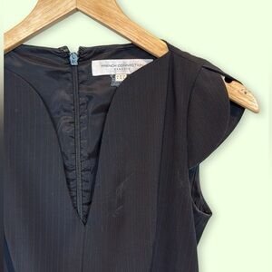 French Connection Black Pinstripe Cap-Sleeve V-Neck A-Line Dress Women’s Size 2